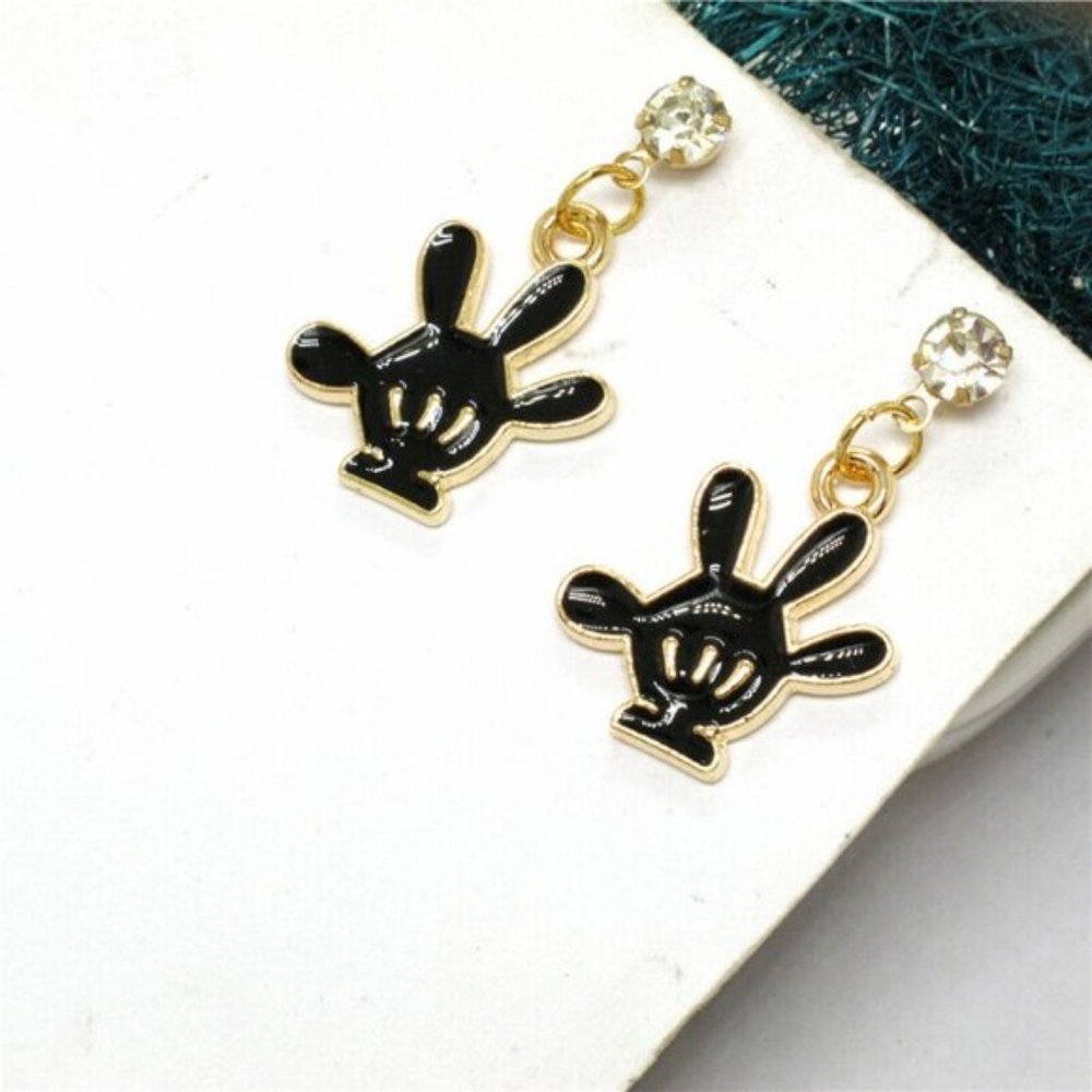 NWOT!!! Fashion BJ Black Mickey Magic Glove Crystal Dangle Earrings - Picture 2 of 3